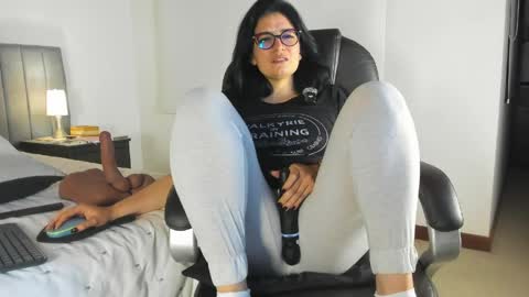 Adriana online show from 11, 4, 2026