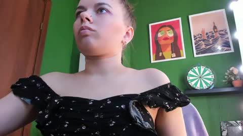 Snapshot of adriana_moretti chatting on 21, 5, 2026 Liza online show from 21, 5, 2026