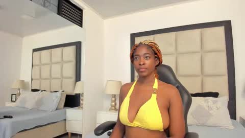 Snapshot of adrianacampbell chatting on 10, 9, 2025 Adriana online show from 10, 9, 2025