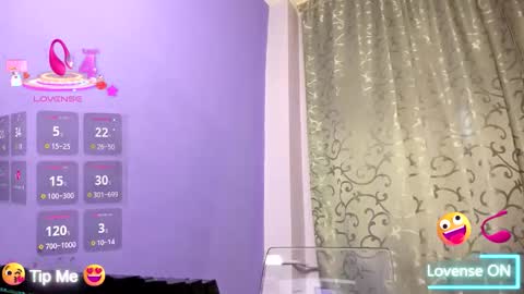 Snapshot of adriannalyly chatting on 13, 9, 2025 adriannalyly online show from 13, 9, 2025
