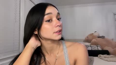 Snapshot of adriannarodriguez chatting on 6, 2, 2025 Adrianna online show from 6, 2, 2025