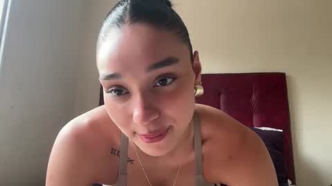 Adrianna  online show from 28, 2, 2025