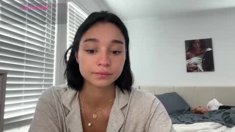 Snapshot of adriannarodriguez chatting on 8, 9, 2025 Adrianna online show from 8, 9, 2025