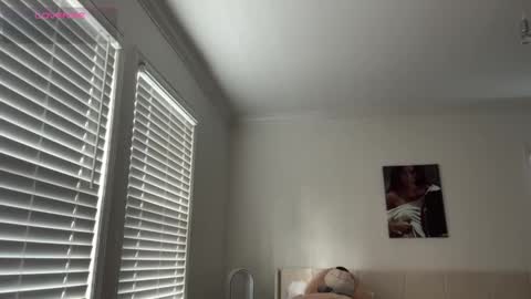 Snapshot of adriannarodriguez chatting on 10, 10, 2025 Adrianna online show from 10, 10, 2025