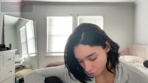 Snapshot of adriannarodriguez chatting on 4, 11, 2025 Adrianna online show from 4, 11, 2025