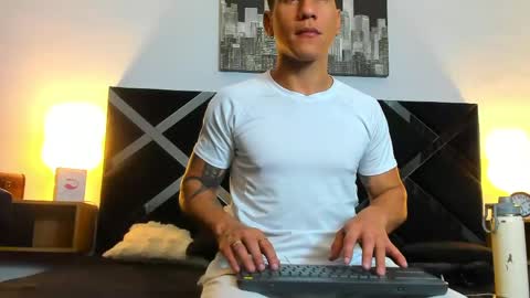 Adrian online show from 25, 4, 2026