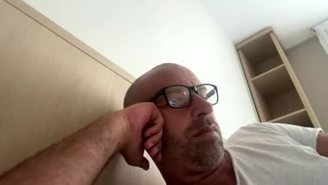 adrienfromparis online show from 22, 6, 2026