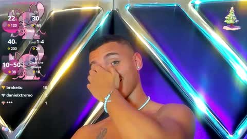 Adrian Lopez online show from 11, 12, 2024