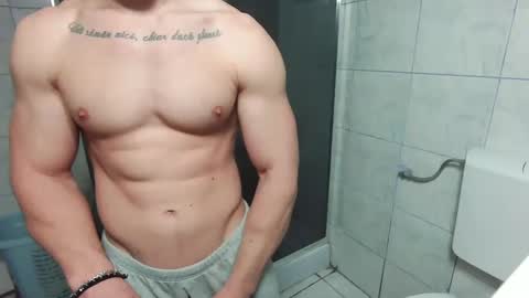 Snapshot of advp69 chatting on 27, 1, 2025 Mrrfitt online show from 27, 1, 2025
