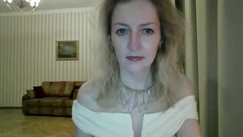 Snapshot of aeroliss chatting on 18, 4, 2026 aeroliss online show from 18, 4, 2026