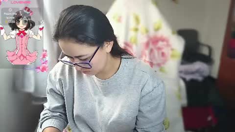 Snapshot of aeseelia chatting on 8, 7, 2026 lia online show from 8, 7, 2026