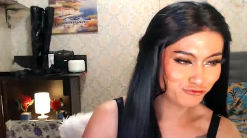 Snapshot of affairtoyourgoddesskhendra chatting on 14, 12, 2024 Dominant Goddess Contessa online show from 14, 12, 2024