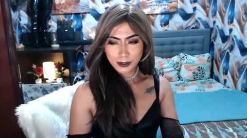 Snapshot of affairtoyourgoddesskhendra chatting on 15, 10, 2025 Dominant Goddess Contessa online show from 15, 10, 2025