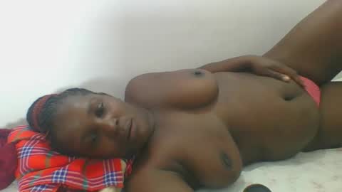 Snapshot of africanbeauty4 chatting on 10, 9, 2025 ELIZABETH online show from 10, 9, 2025