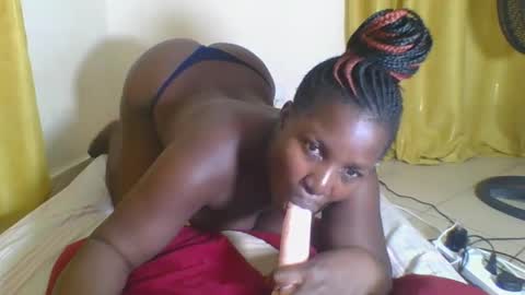 Snapshot of africanbeauty4 chatting on 2, 10, 2025 ELIZABETH online show from 2, 10, 2025