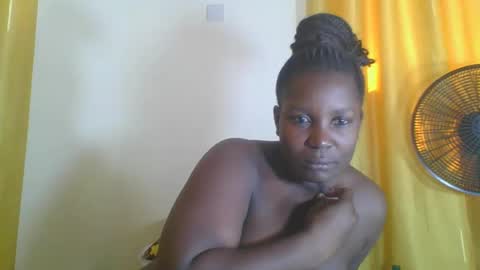 Snapshot of africanbeauty4 chatting on 26, 10, 2025 ELIZABETH online show from 26, 10, 2025