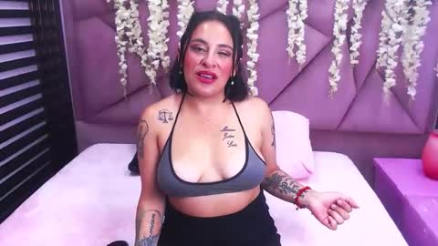 afroditaowen_ online show from 24, 10, 2025