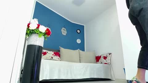 Snapshot of afroditha_ chatting on 12, 3, 2025 Amalia online show from 12, 3, 2025