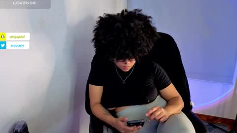 Snapshot of afrojayleof chatting on 9, 11, 2025 Jayle online show from 9, 11, 2025