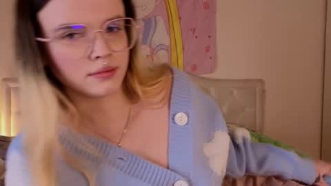 Snapshot of afterdarkduo chatting on 21, 10, 2025 afterdarkduo online show from 21, 10, 2025