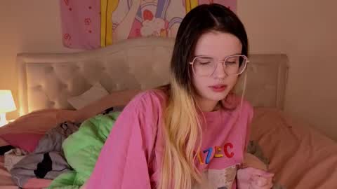 Snapshot of afterdarkduo chatting on 23, 10, 2025 afterdarkduo online show from 23, 10, 2025