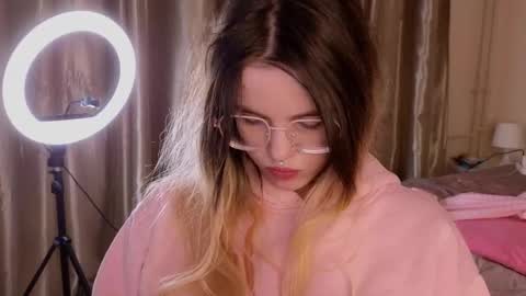 Snapshot of afterdarkduo chatting on 6, 11, 2025 afterdarkduo online show from 6, 11, 2025