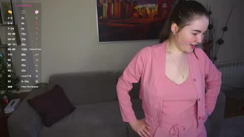 Lana  1800 - 0330 UTC   Mia 0700- 1630 UTC online show from 16, 3, 2026