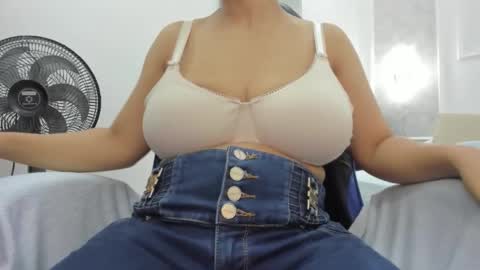 A G A T A  online show from 15, 4, 2026