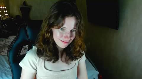 Snapshot of agata_in_wonderland chatting on 8, 10, 2025 agata_in_wonderland online show from 8, 10, 2025