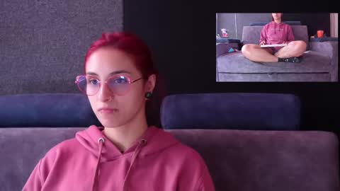 Agata Collinss online show from 1, 10, 2025