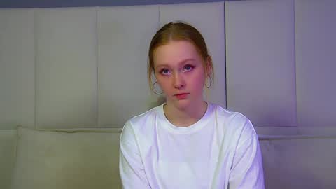 Snapshot of agatafoxley chatting on 28, 4, 2026 AgataFoxley online show from 28, 4, 2026