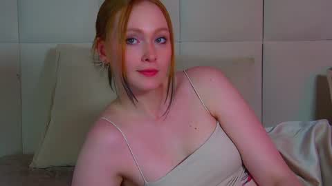 AgataFoxley online show from 19, 7, 2026