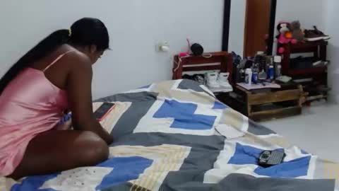 independent model online show from 2, 3, 2025