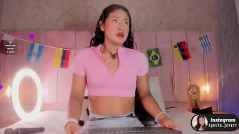 Snapshot of agatha_jener chatting on 19, 6, 2026 agatha_jener online show from 19, 6, 2026