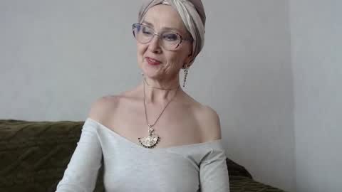 Agatha online show from 26, 2, 2025