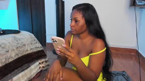 Snapshot of agatha_morrison1 chatting on 6, 1, 2025 Agatha online show from 6, 1, 2025