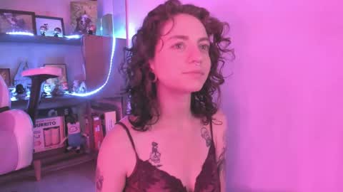 Snapshot of agathaa_ks_ chatting on 22, 1, 2025 Camila 2 online show from 22, 1, 2025