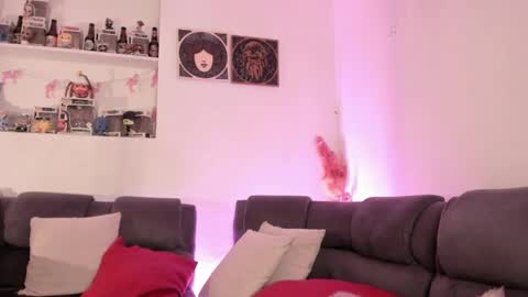 Camila     2 online show from 15, 4, 2026