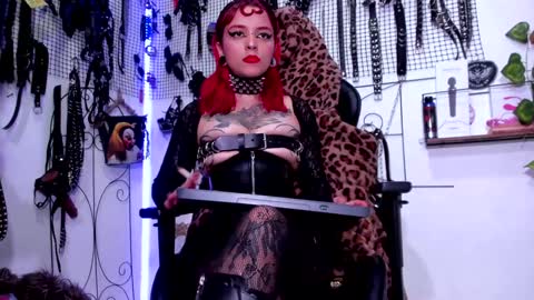 Agatha Fox online show from 15, 1, 2025