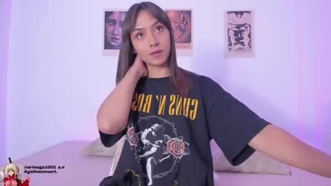 Snapshot of agathauwuart chatting on 25, 11, 2025 Agatha online show from 25, 11, 2025