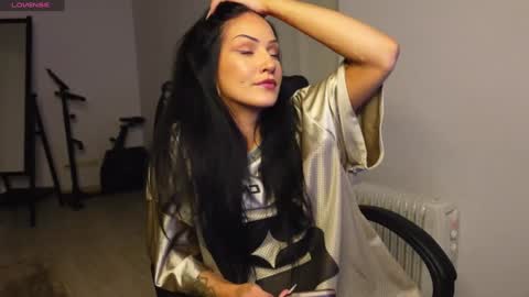 Agelina Lilly Laura online show from 21, 3, 2026