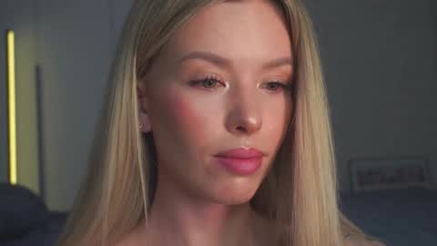 Snapshot of agent_blonde chatting on 28, 2, 2026 May online show from 28, 2, 2026