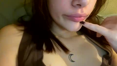 Agnes online show from 8, 10, 2025