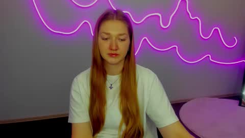 Snapshot of agnesarden chatting on 11, 3, 2025 AgnesArden online show from 11, 3, 2025