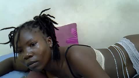 Snapshot of aguas_ chatting on 4, 11, 2025 aguas online show from 4, 11, 2025