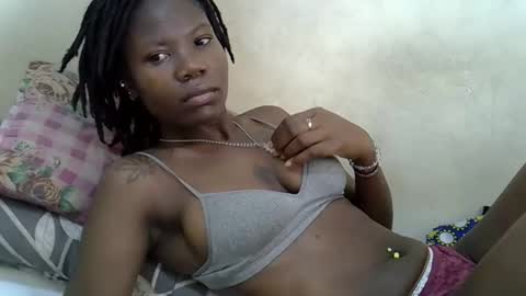 Snapshot of aguas_ chatting on 28, 11, 2025 aguas online show from 28, 11, 2025