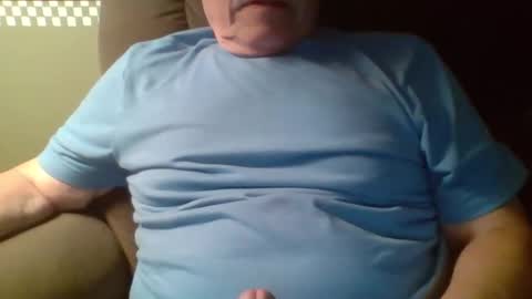 aguynrkfrd online show from 17, 11, 2025