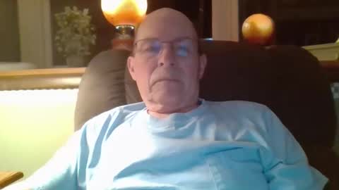 aguynrkfrd online show from 16, 4, 2026