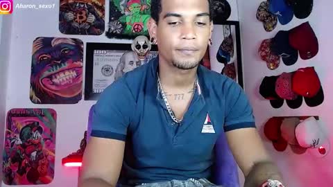 Snapshot of aharon_sexo1 chatting on 2, 1, 2025 Aharon  Zamora online show from 2, 1, 2025