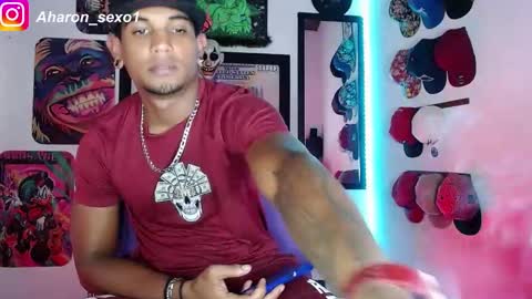 Snapshot of aharon_sexo1 chatting on 10, 1, 2025 Aharon  Zamora online show from 10, 1, 2025